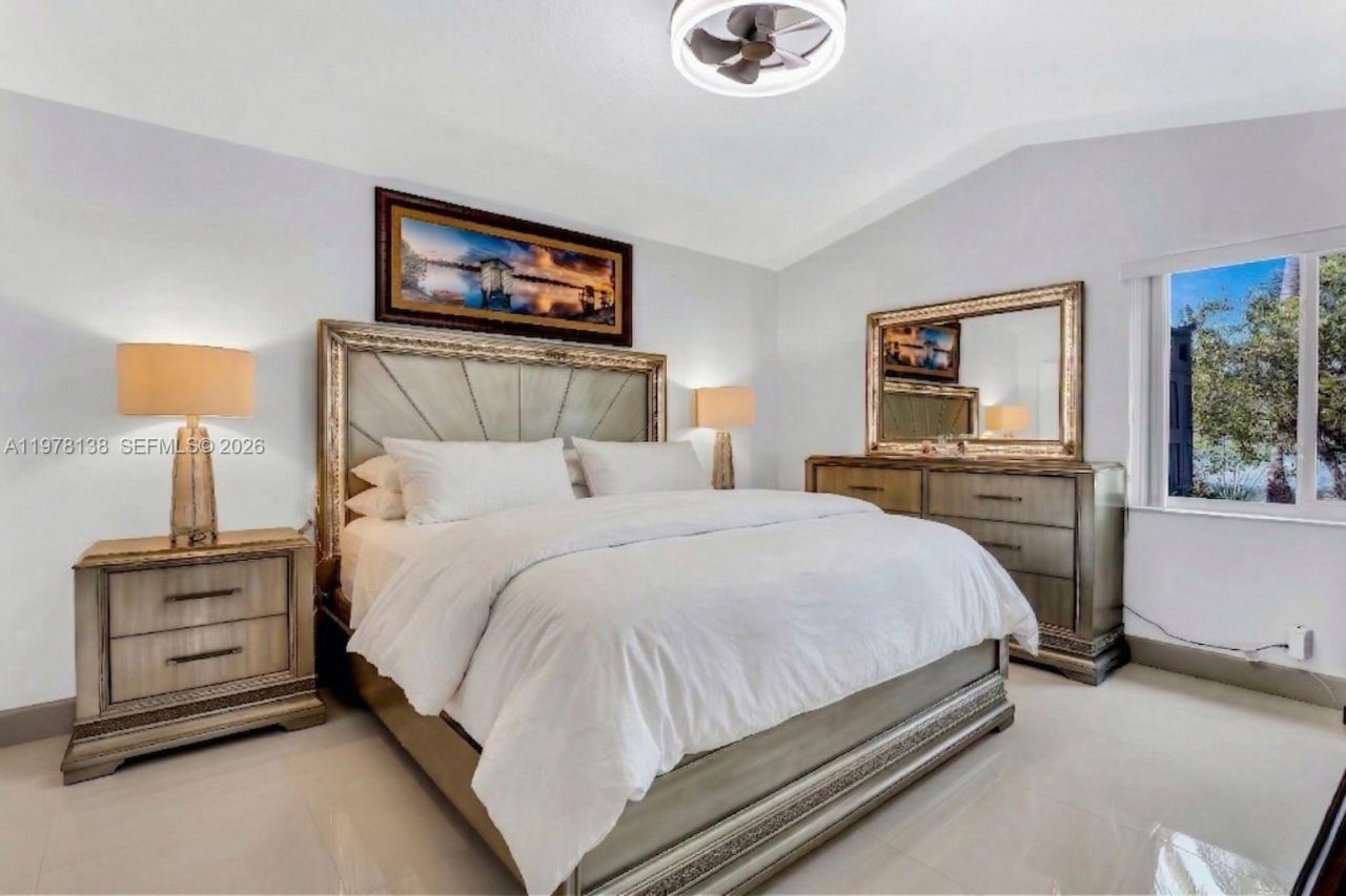 529 Lakeside Cir, Sunrise, FL 33326 Photo