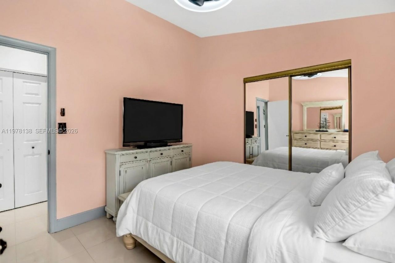 529 Lakeside Cir, Sunrise, FL 33326 Photo