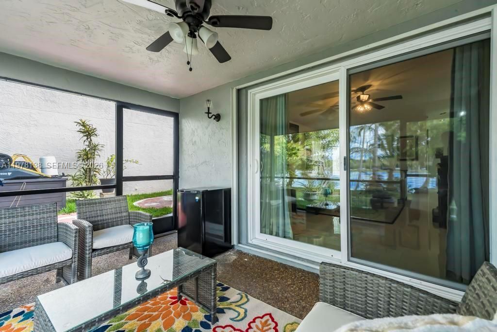 529 Lakeside Cir, Sunrise, FL 33326 Photo