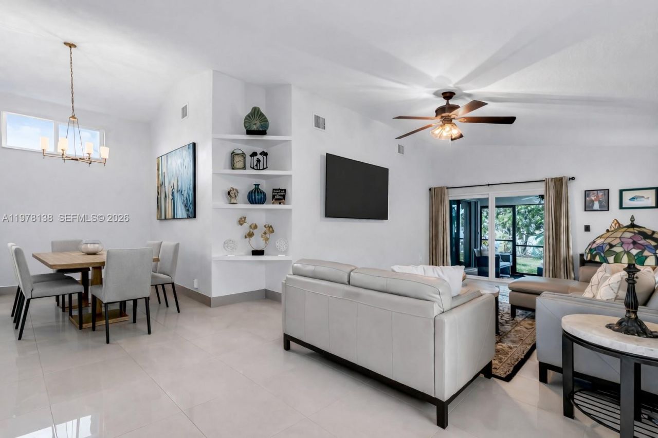 529 Lakeside Cir, Sunrise, FL 33326 Photo