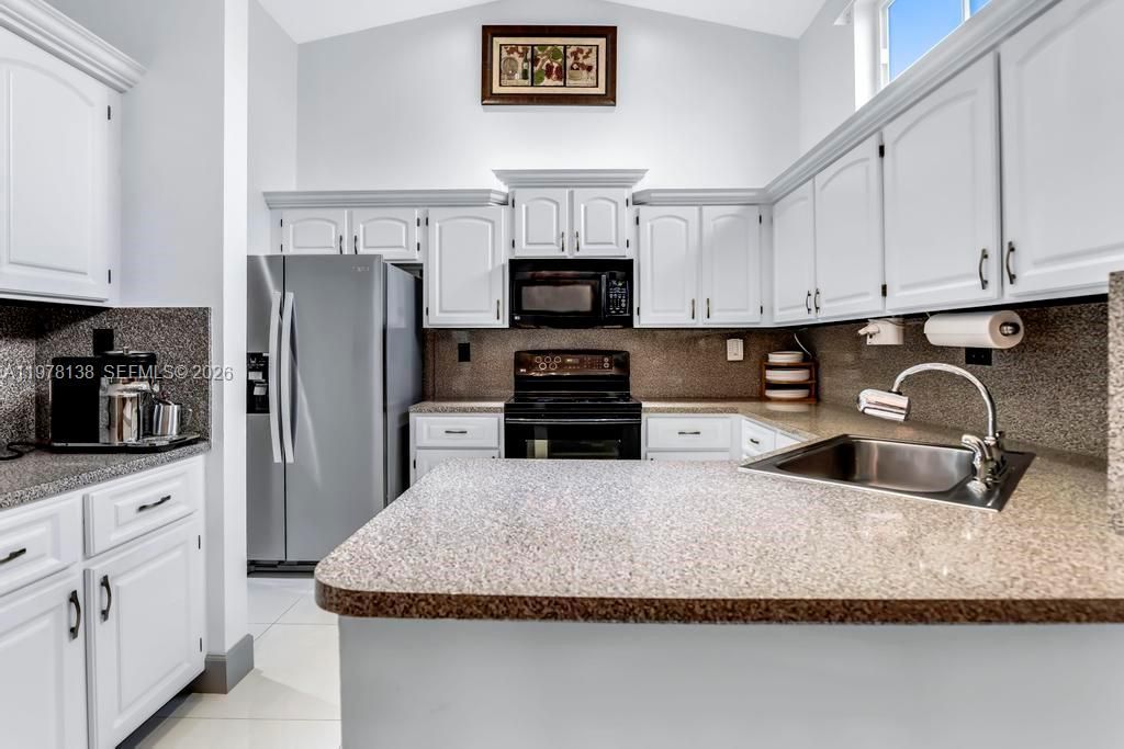 529 Lakeside Cir, Sunrise, FL 33326 Photo