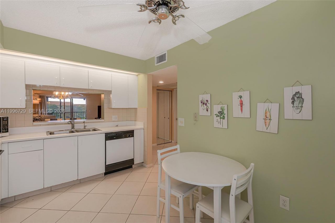 950 SW 138th Ave , Unit 409B, Pembroke Pines, FL 33027 Photo