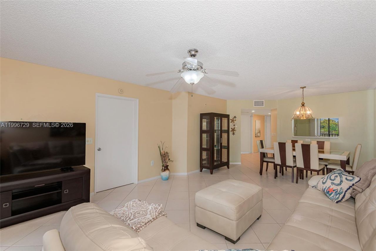 950 SW 138th Ave , Unit 409B, Pembroke Pines, FL 33027 Photo