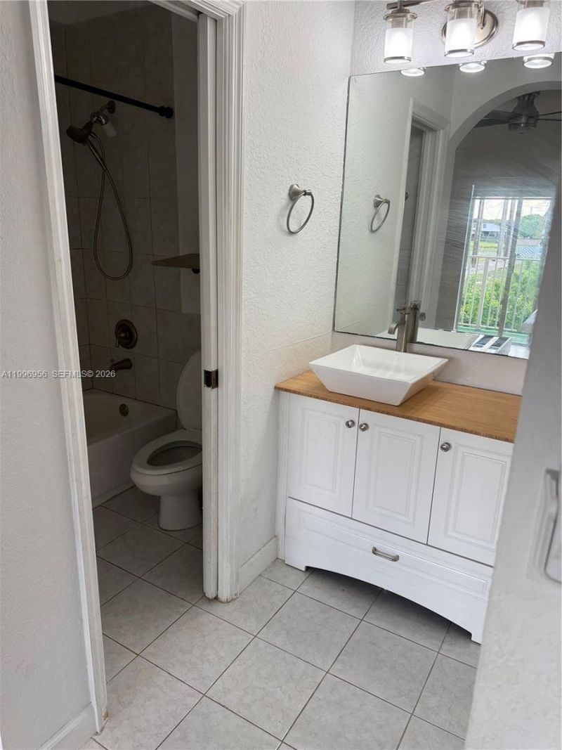 17084 SW 138th Ct, Miami, FL 33177 Photo