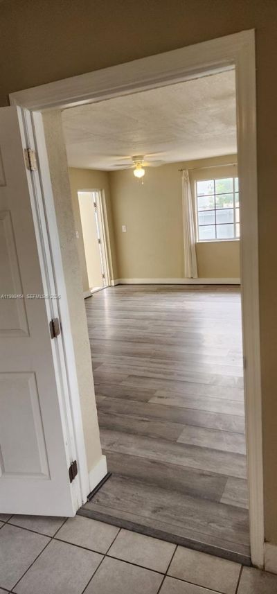880 E 26th St, Hialeah, FL 33013 Photo