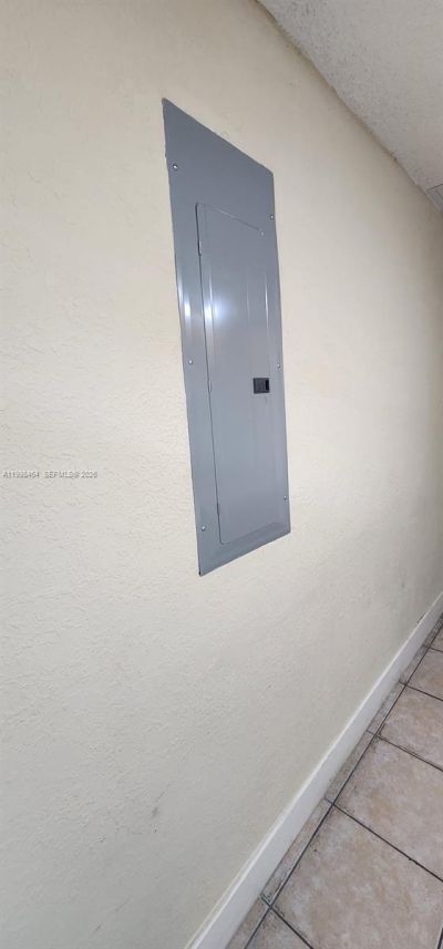 880 E 26th St, Hialeah, FL 33013 Photo