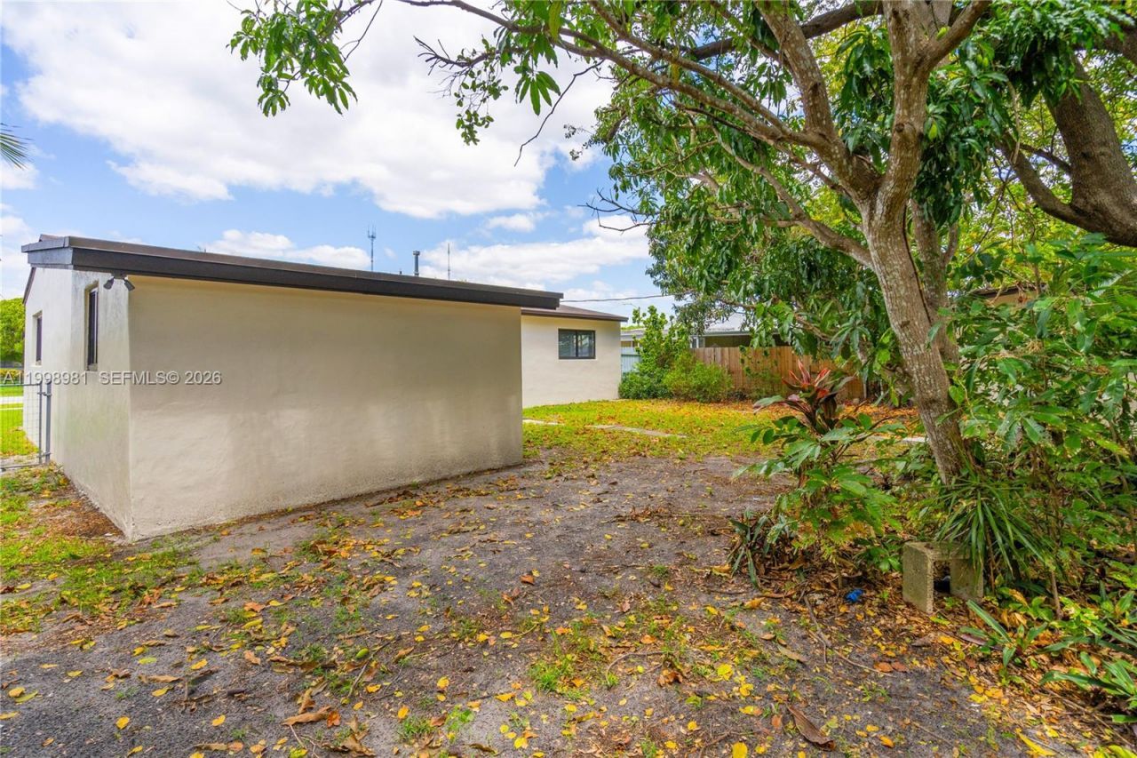1000 NW 198th St, Miami Gardens, FL 33169 Photo