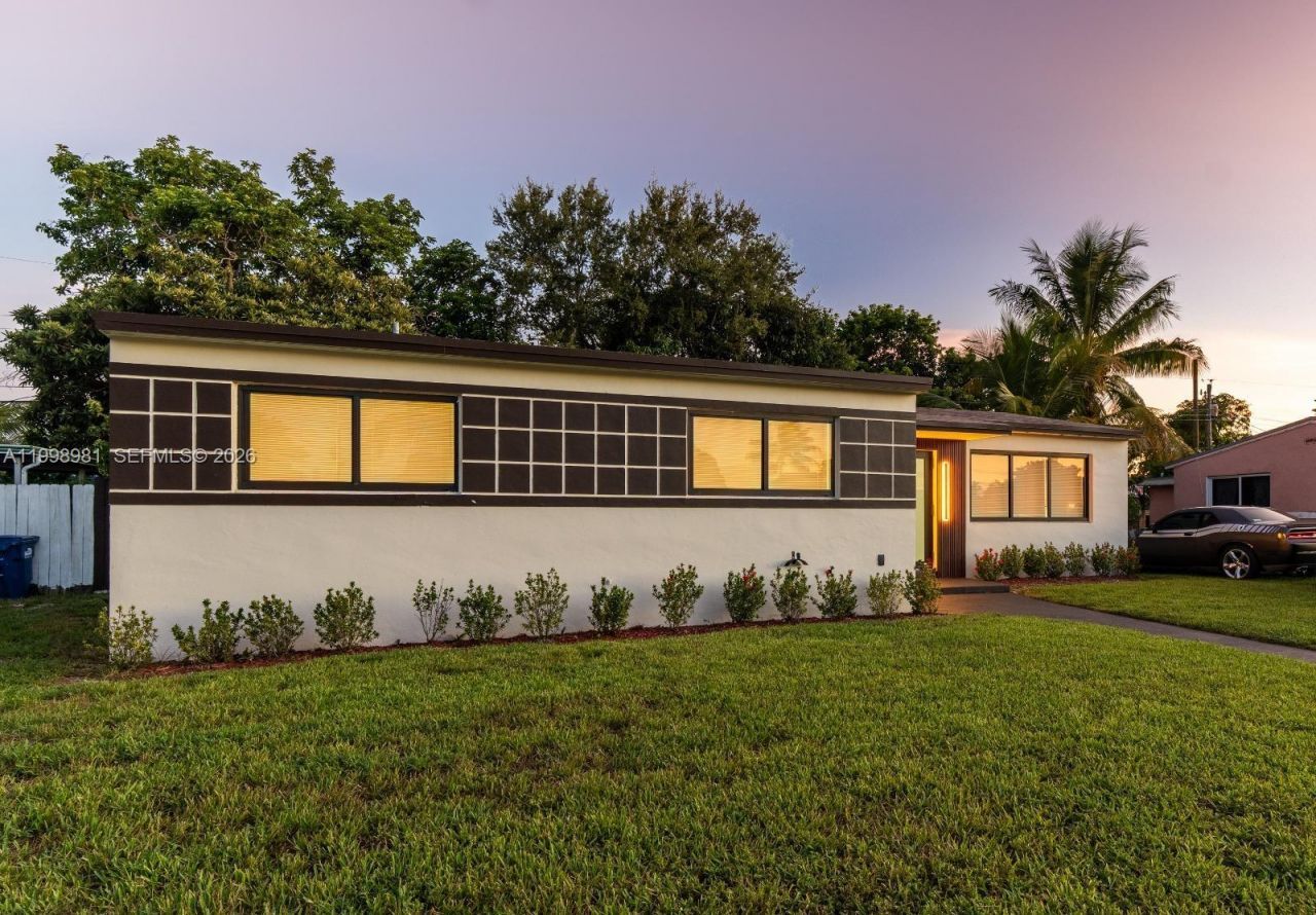 1000 NW 198th St, Miami Gardens, FL 33169 Photo