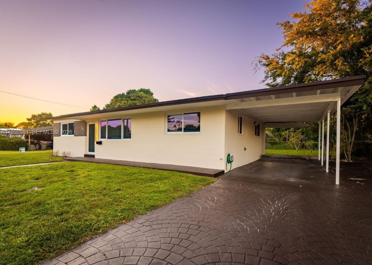 1000 NW 198th St , Miami Gardens, FL 33169 Photo