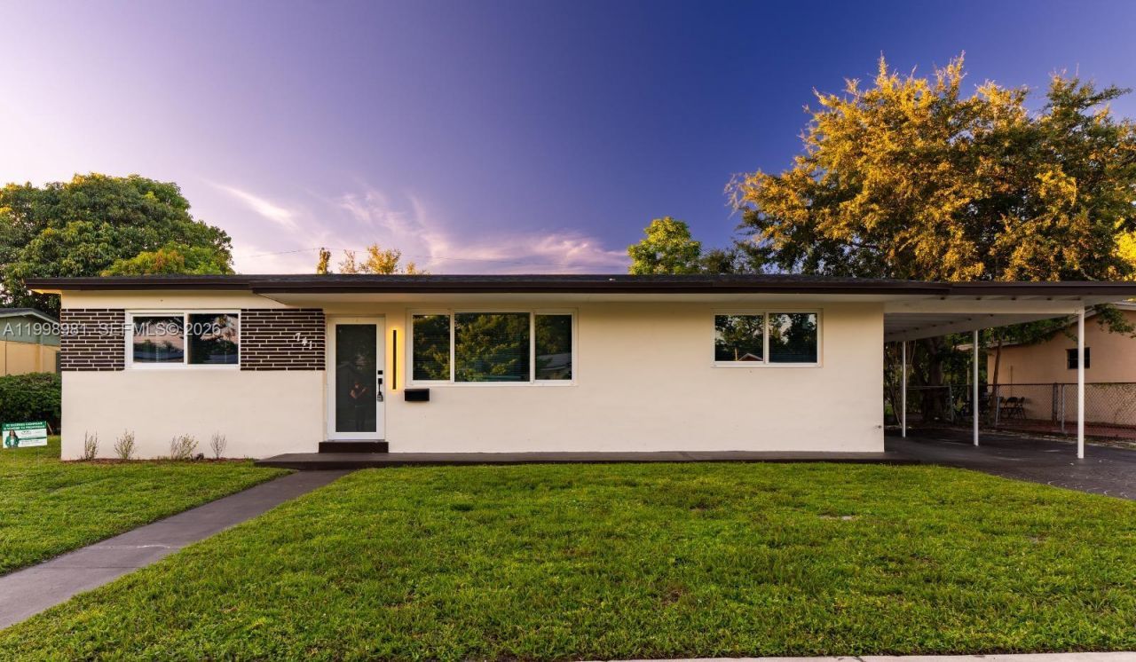 1000 NW 198th St , Miami Gardens, FL 33169 Photo