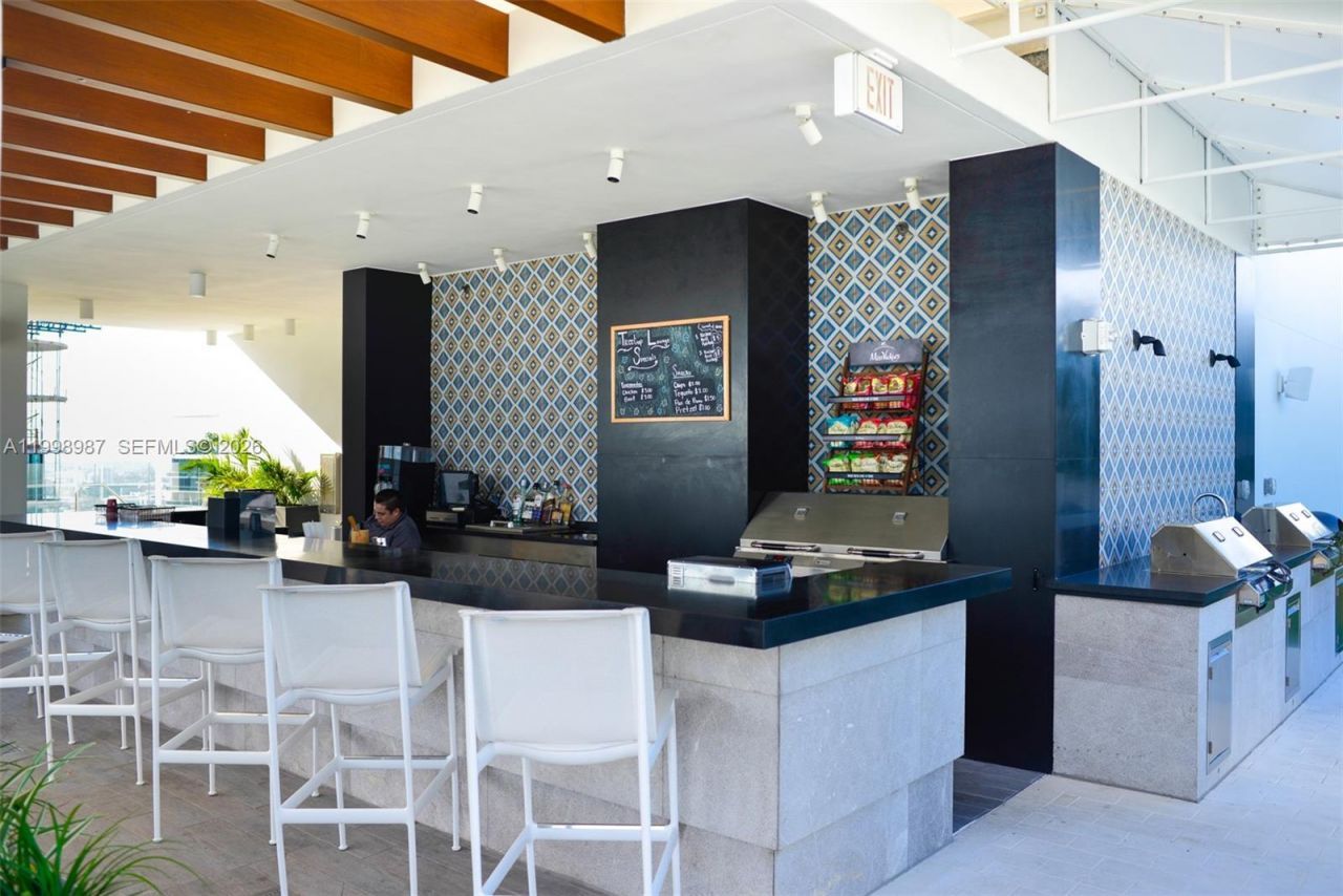 1010 Brickell Ave, Unit 2906, Miami, FL 33131 Photo