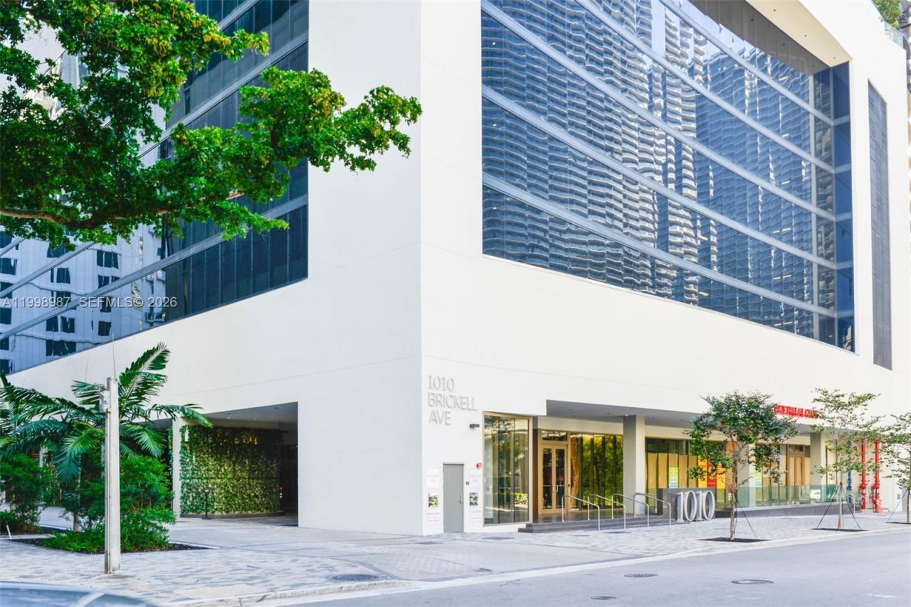 1010 Brickell Ave, Unit 2906, Miami, FL 33131 Photo
