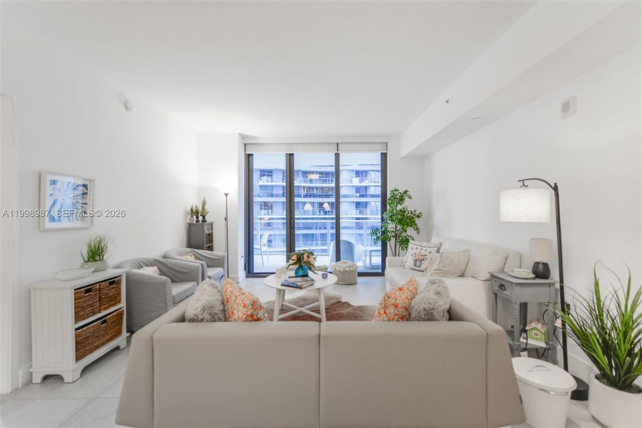 1010 Brickell Ave, Unit 2906, Miami, FL 33131 Photo