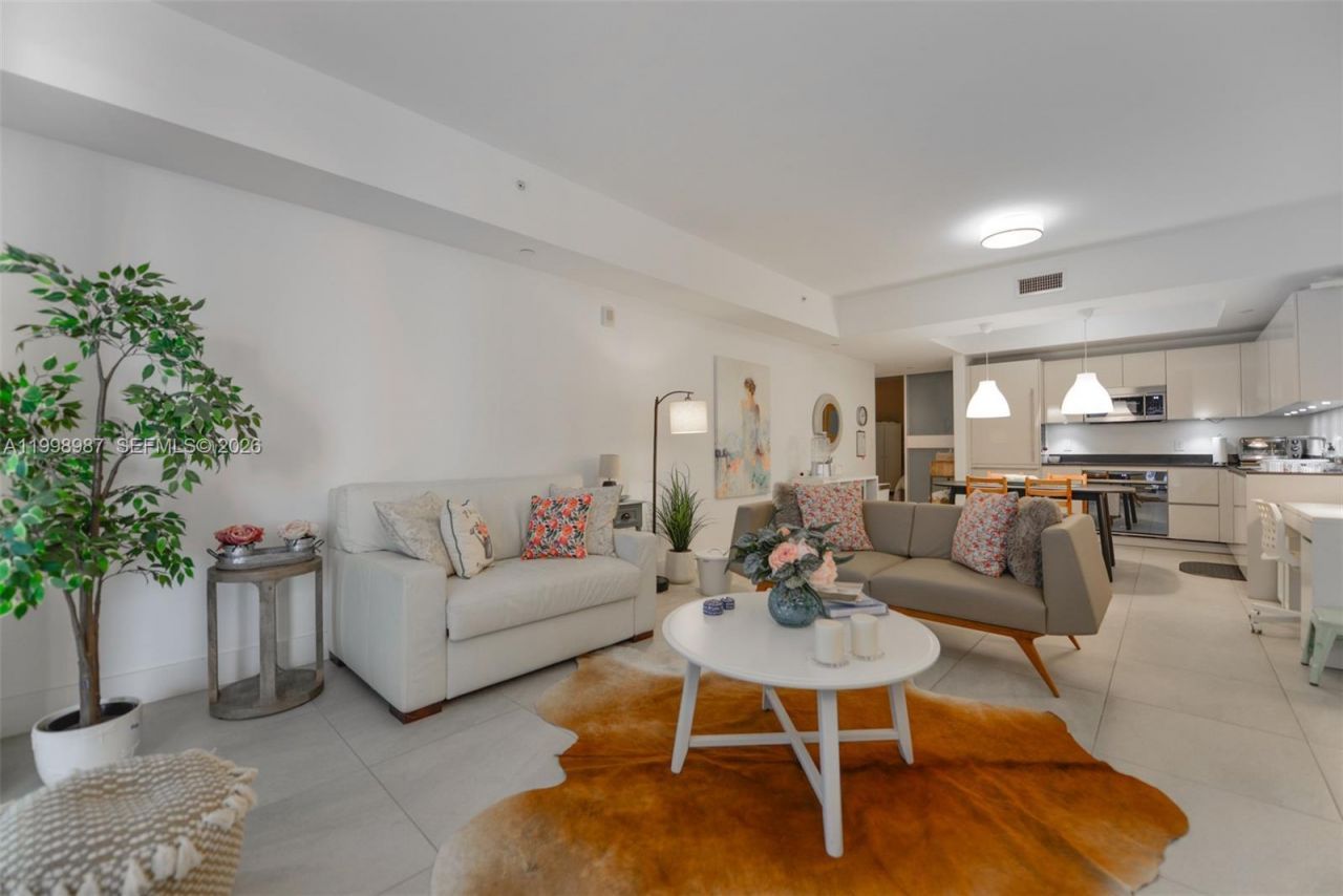 1010 Brickell Ave, Unit 2906, Miami, FL 33131 Photo