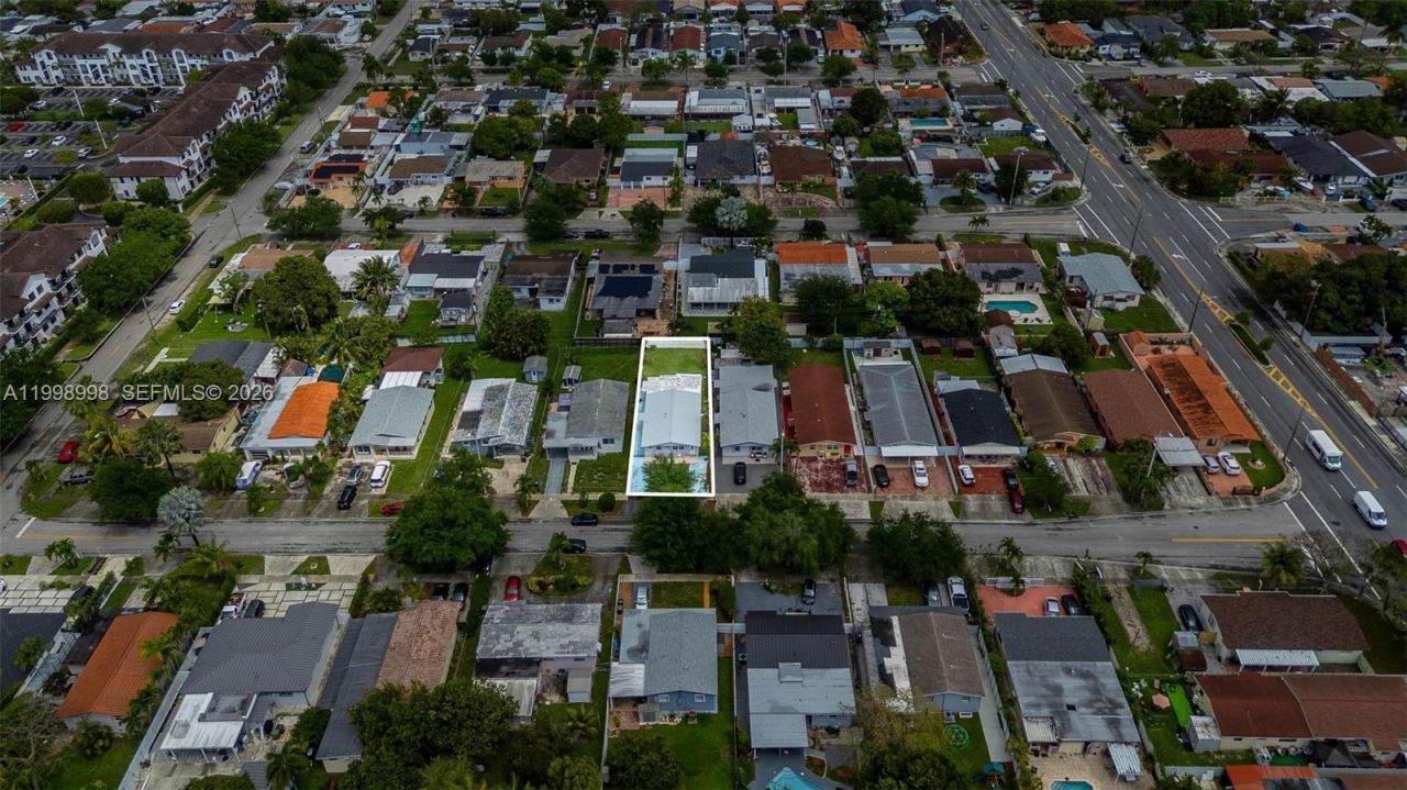 847 W 34th St , Hialeah, FL 33012 Photo