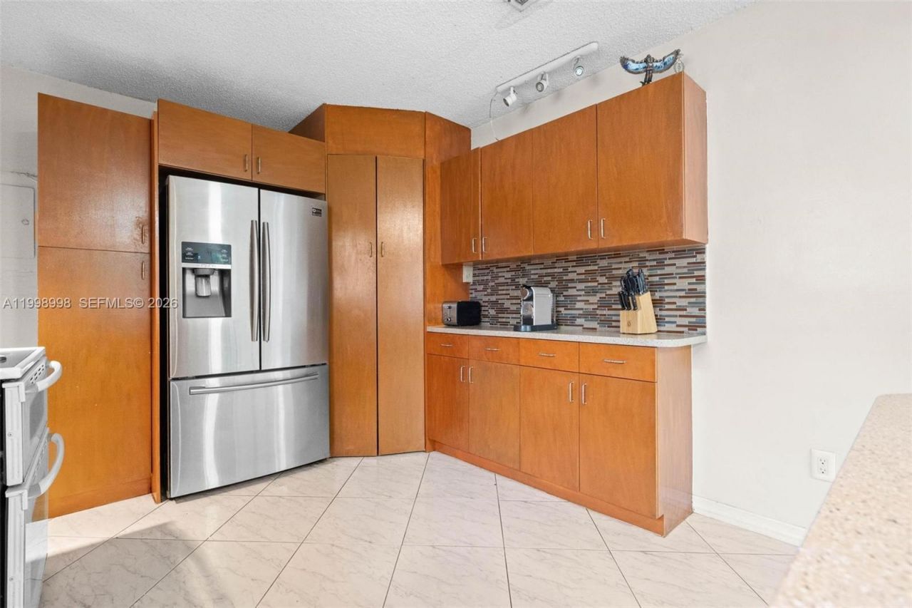 847 W 34th St , Hialeah, FL 33012 Photo