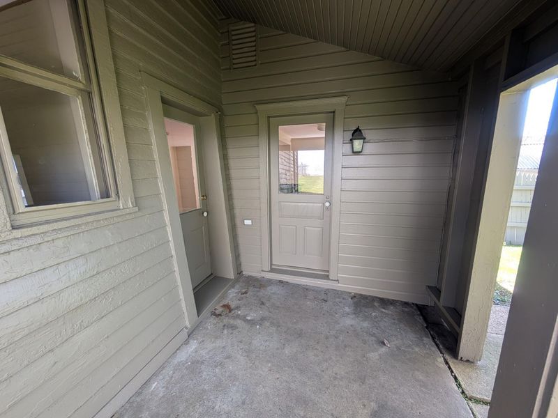 114 W Sheridan Avenue, Somerset, OH 43783 Photo 7