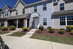 2724 Mercer Dr. photo 4