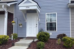 2724 Mercer Dr. photo 4