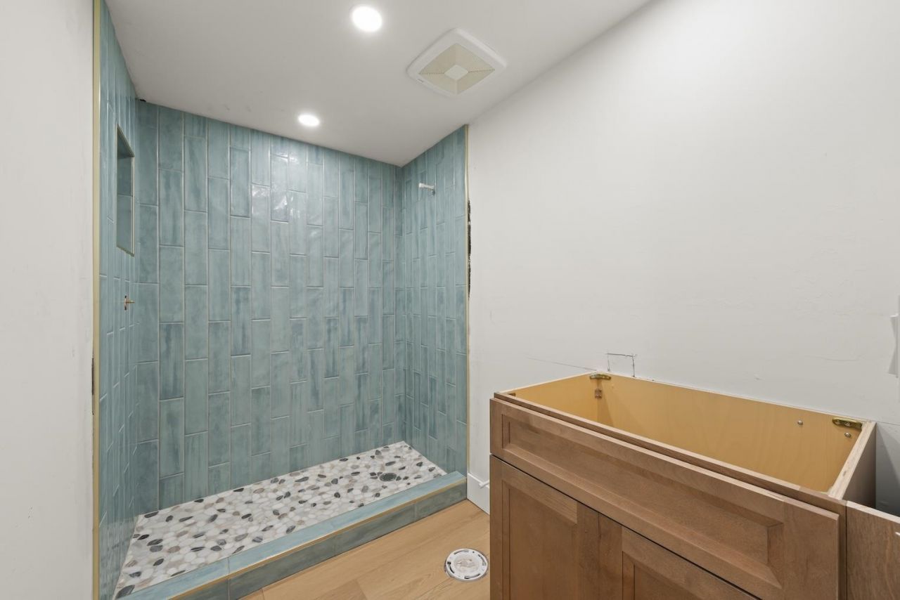 3013 West Gulf Dr., Unit 202, Sanibel, FL 00000 Photo