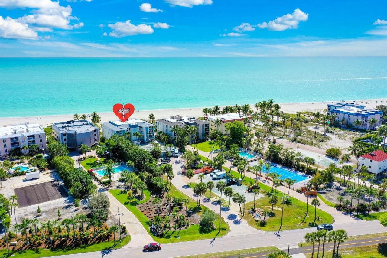 3013 West Gulf Dr., Unit 202, Sanibel, FL 00000 Photo