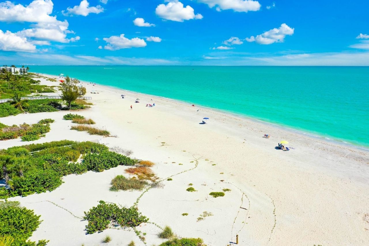 3013 West Gulf Dr., Unit 202, Sanibel, FL 00000 Photo