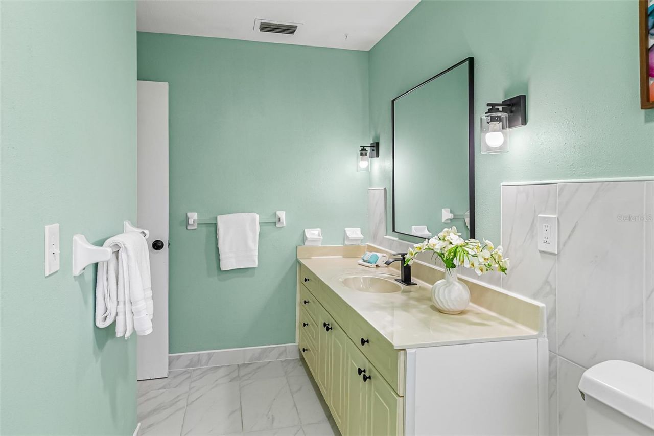 150 Lake Destiny Trail, Altamonte Springs, FL 32714 Photo