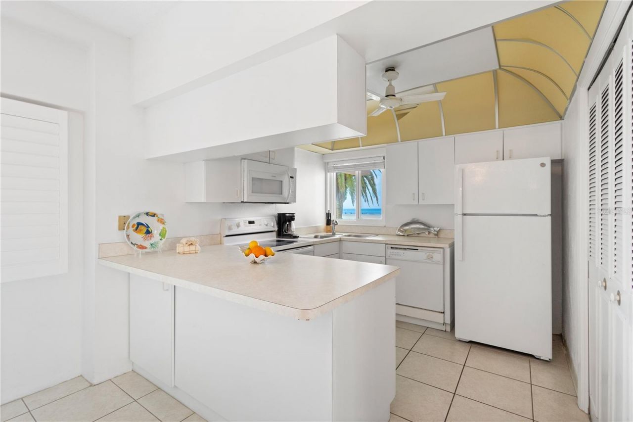 5830 Midnight Pass Road, Unit T22, Sarasota, FL 34242 Photo