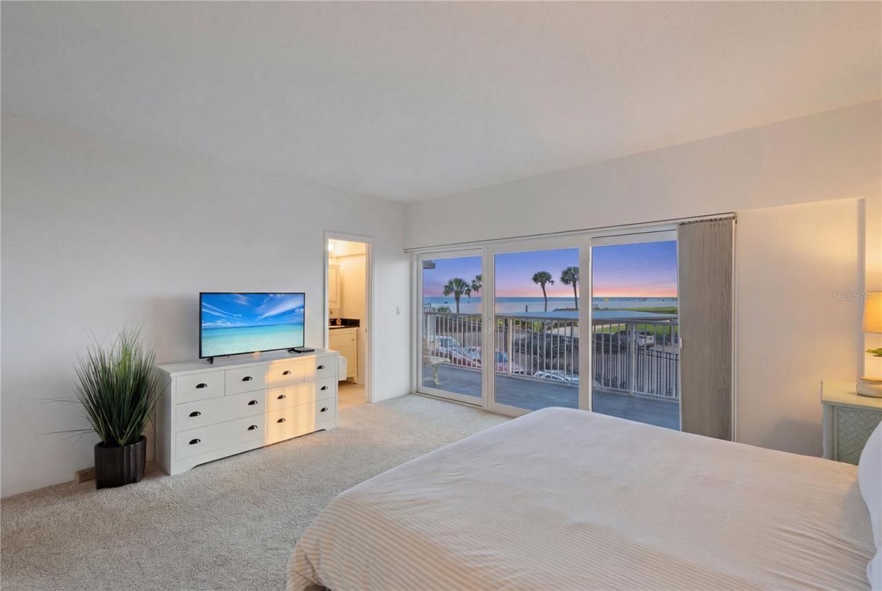 5830 Midnight Pass Road, Unit T22, Sarasota, FL 34242 Photo