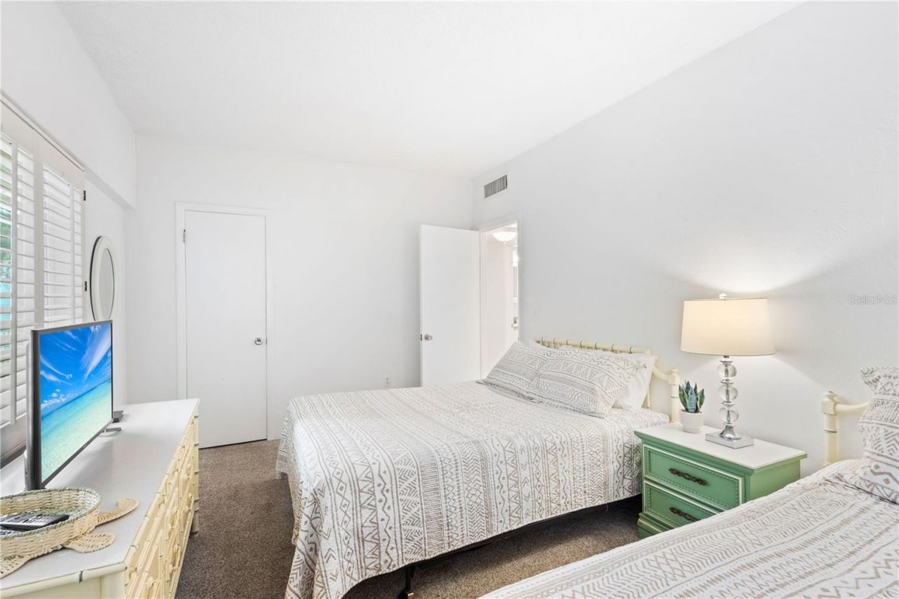 5830 Midnight Pass Road, Unit T22, Sarasota, FL 34242 Photo