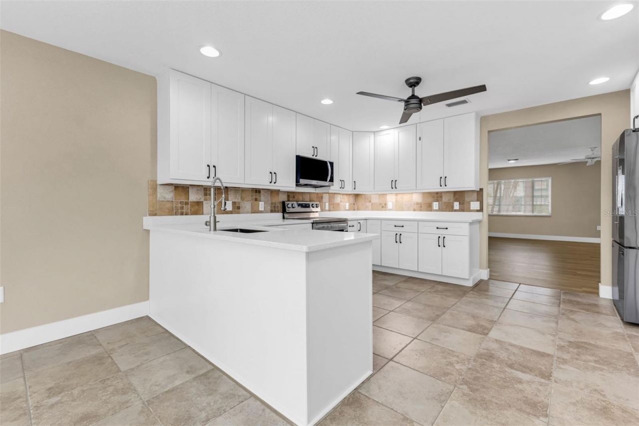 28401 Coco Palm Dr, Punta Gorda, FL 33982 Photo