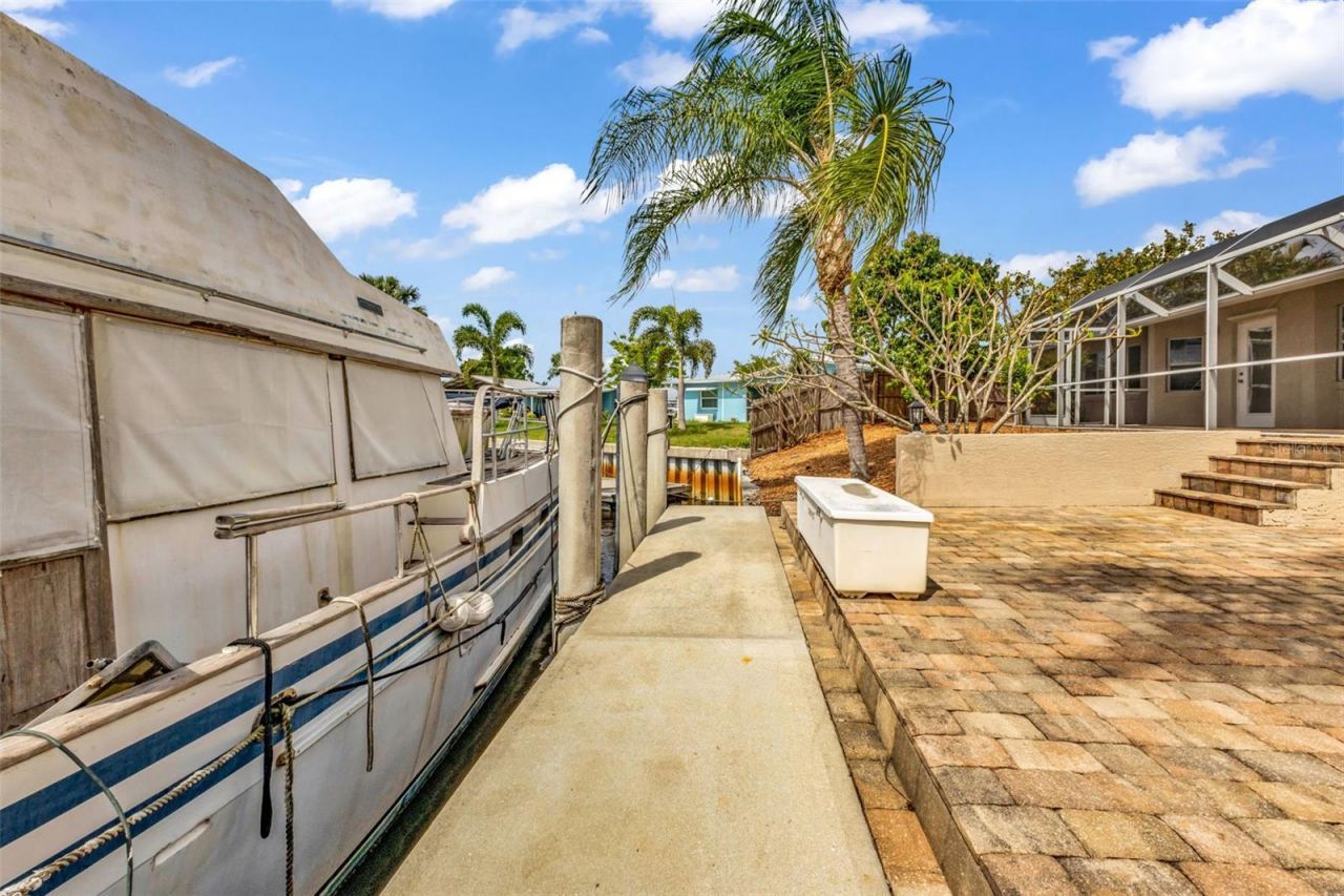 28401 Coco Palm Dr, Punta Gorda, FL 33982 Photo