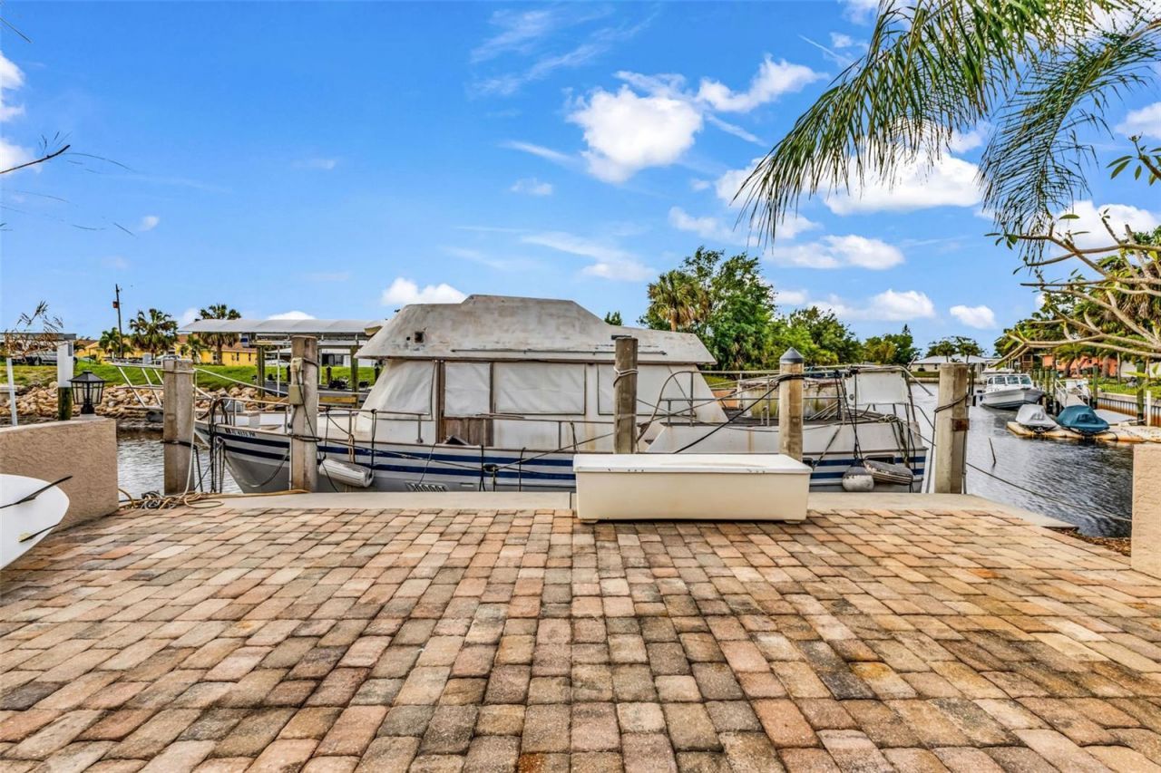 28401 Coco Palm Dr, Punta Gorda, FL 33982 Photo