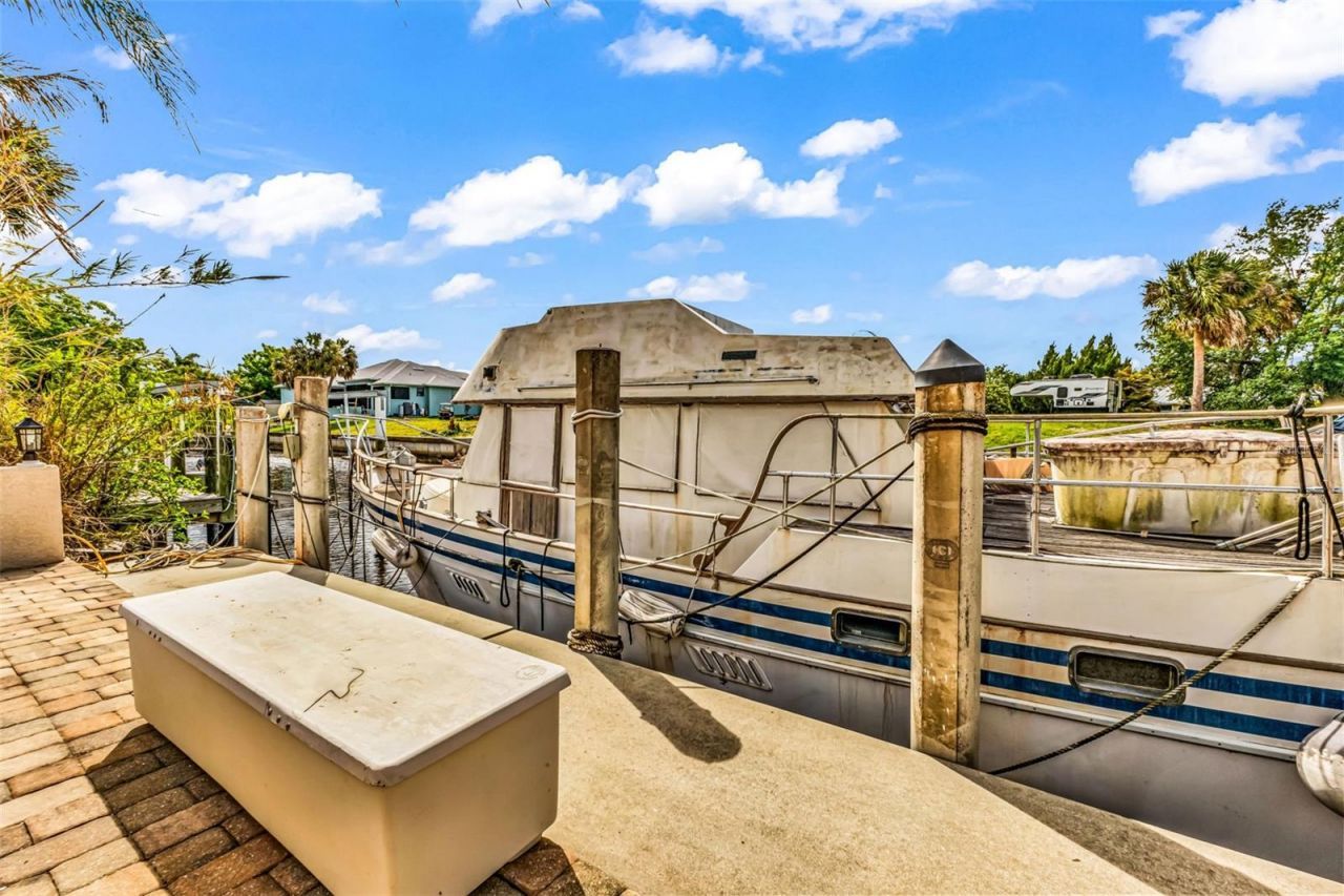 28401 Coco Palm Dr, Punta Gorda, FL 33982 Photo
