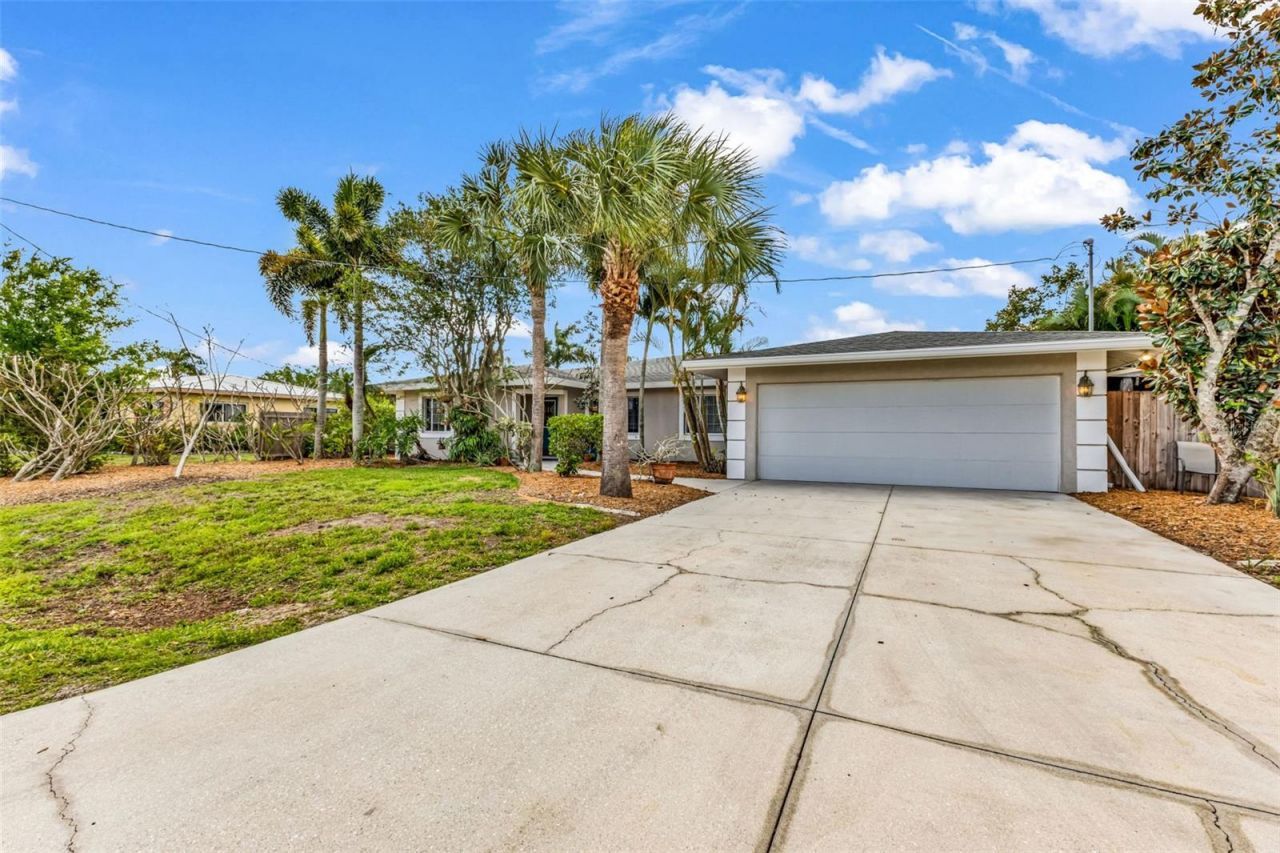 28401 Coco Palm Dr, Punta Gorda, FL 33982 Photo