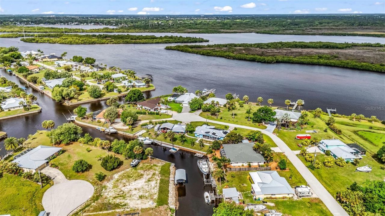 28401 Coco Palm Dr, Punta Gorda, FL 33982 Photo