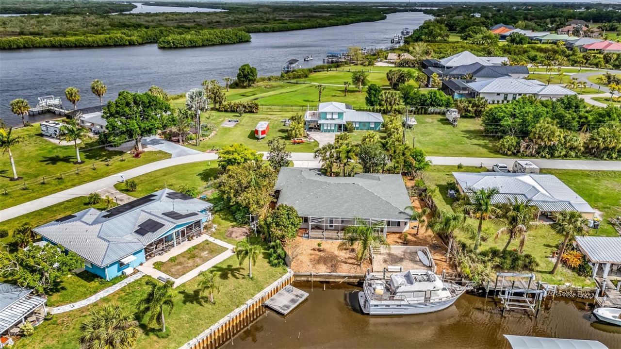 28401 Coco Palm Dr, Punta Gorda, FL 33982 Photo