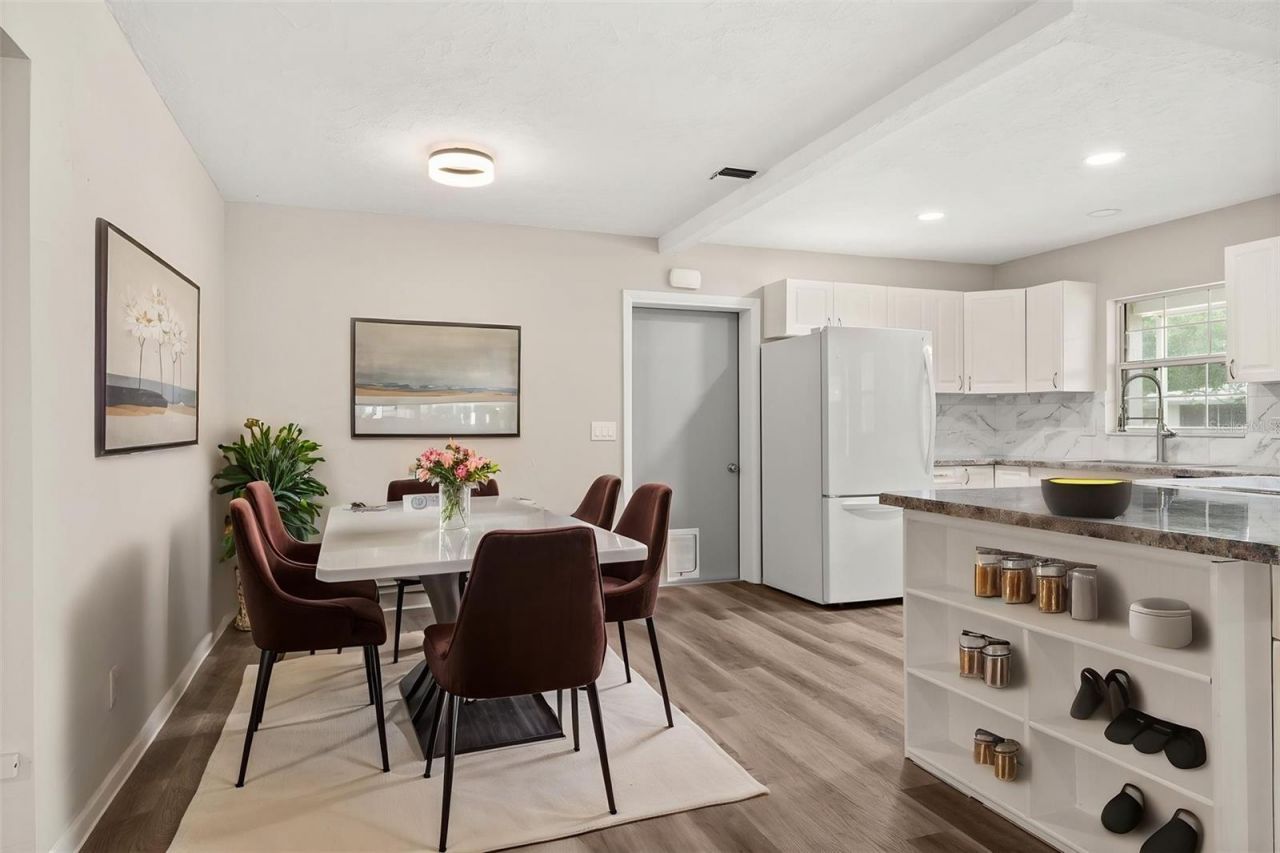 5929 Murdock Avenue, Sarasota, FL 34231 Photo