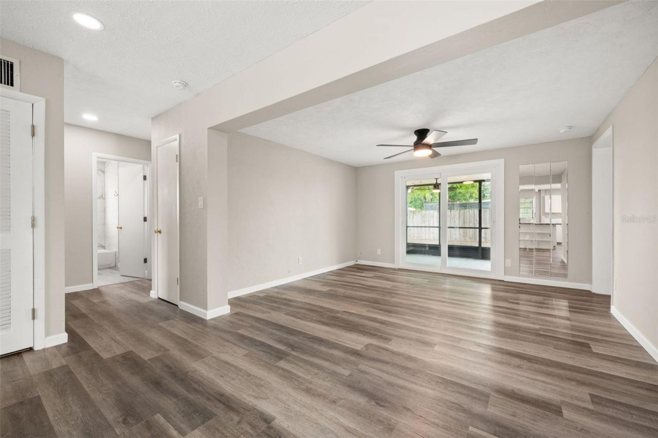 5929 Murdock Avenue, Sarasota, FL 34231 Photo