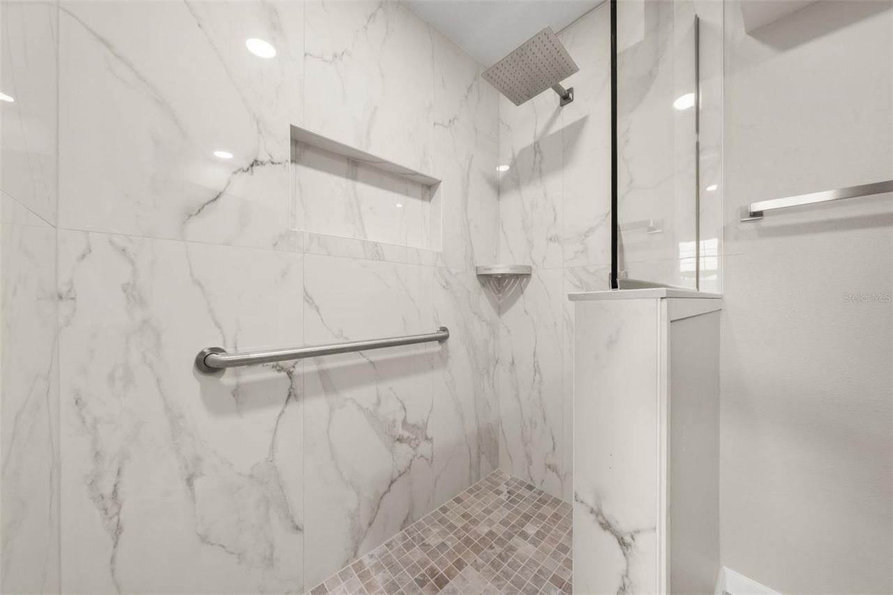 5929 Murdock Avenue, Sarasota, FL 34231 Photo