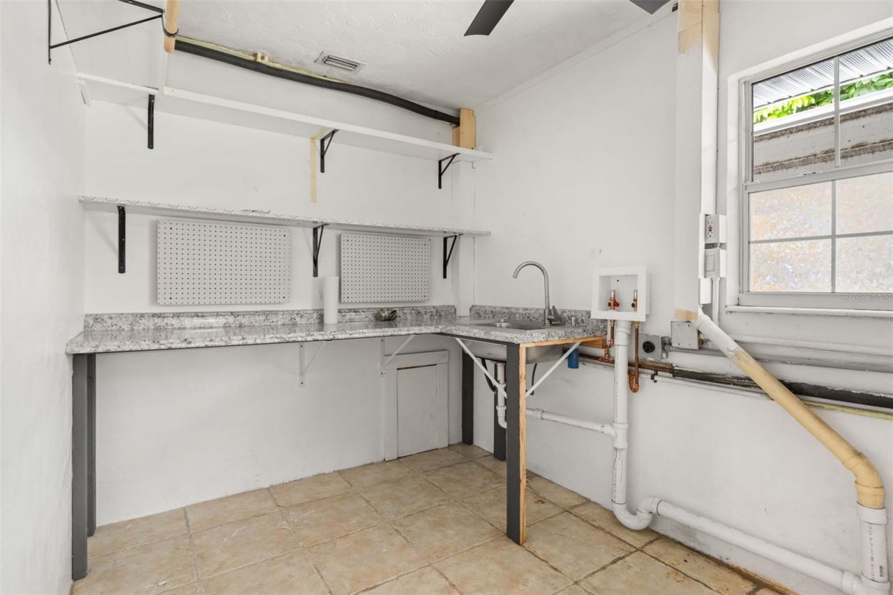 5929 Murdock Avenue, Sarasota, FL 34231 Photo