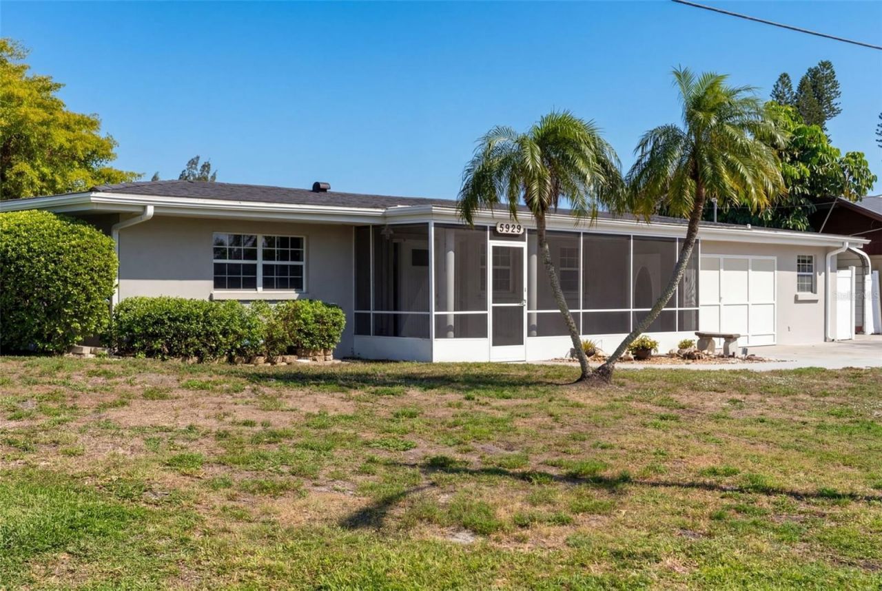5929 Murdock Avenue, Sarasota, FL 34231 Photo