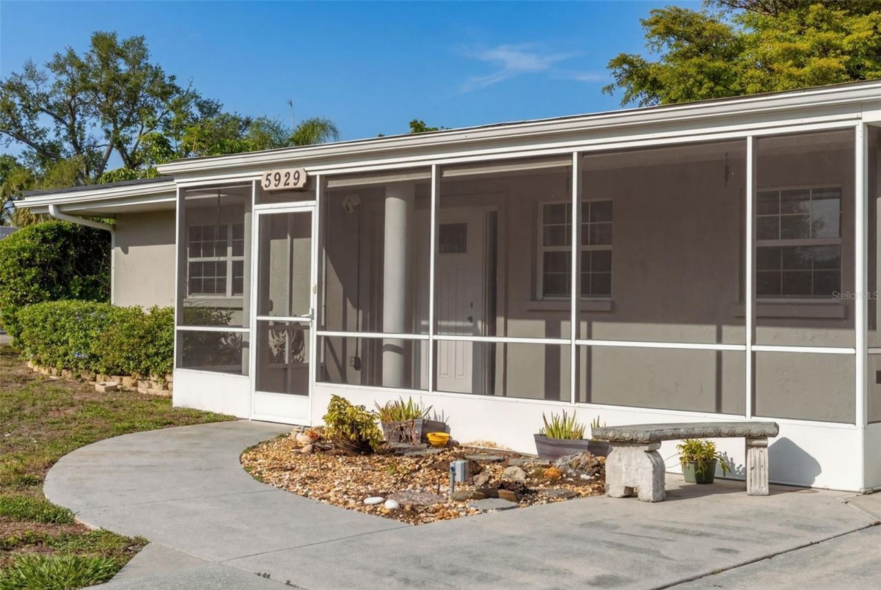 5929 Murdock Avenue, Sarasota, FL 34231 Photo