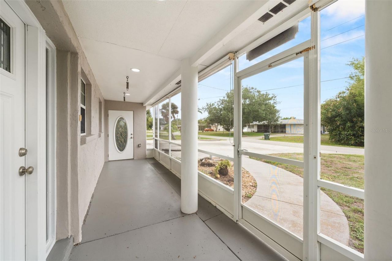 5929 Murdock Avenue, Sarasota, FL 34231 Photo