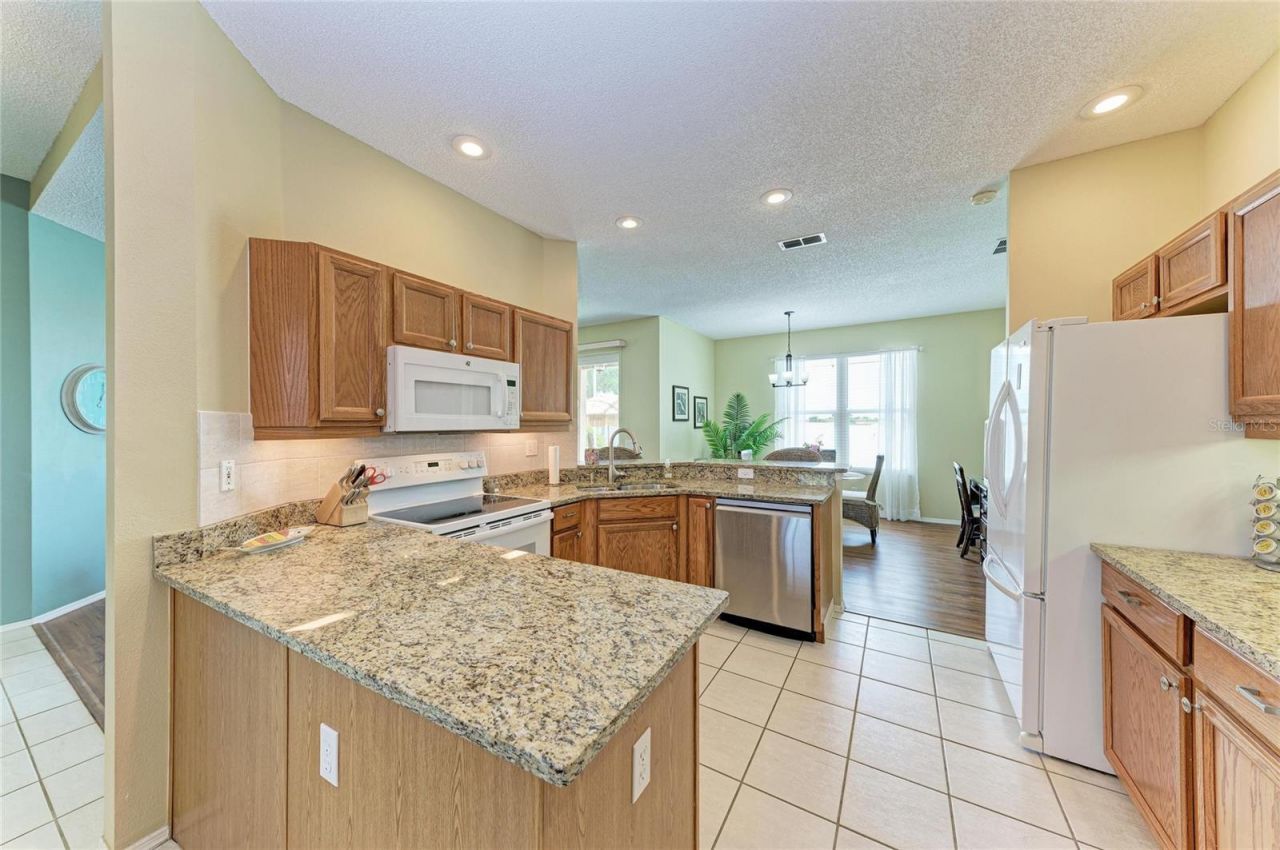 5210 52nd Avenue W, Bradenton, FL 34210 Photo