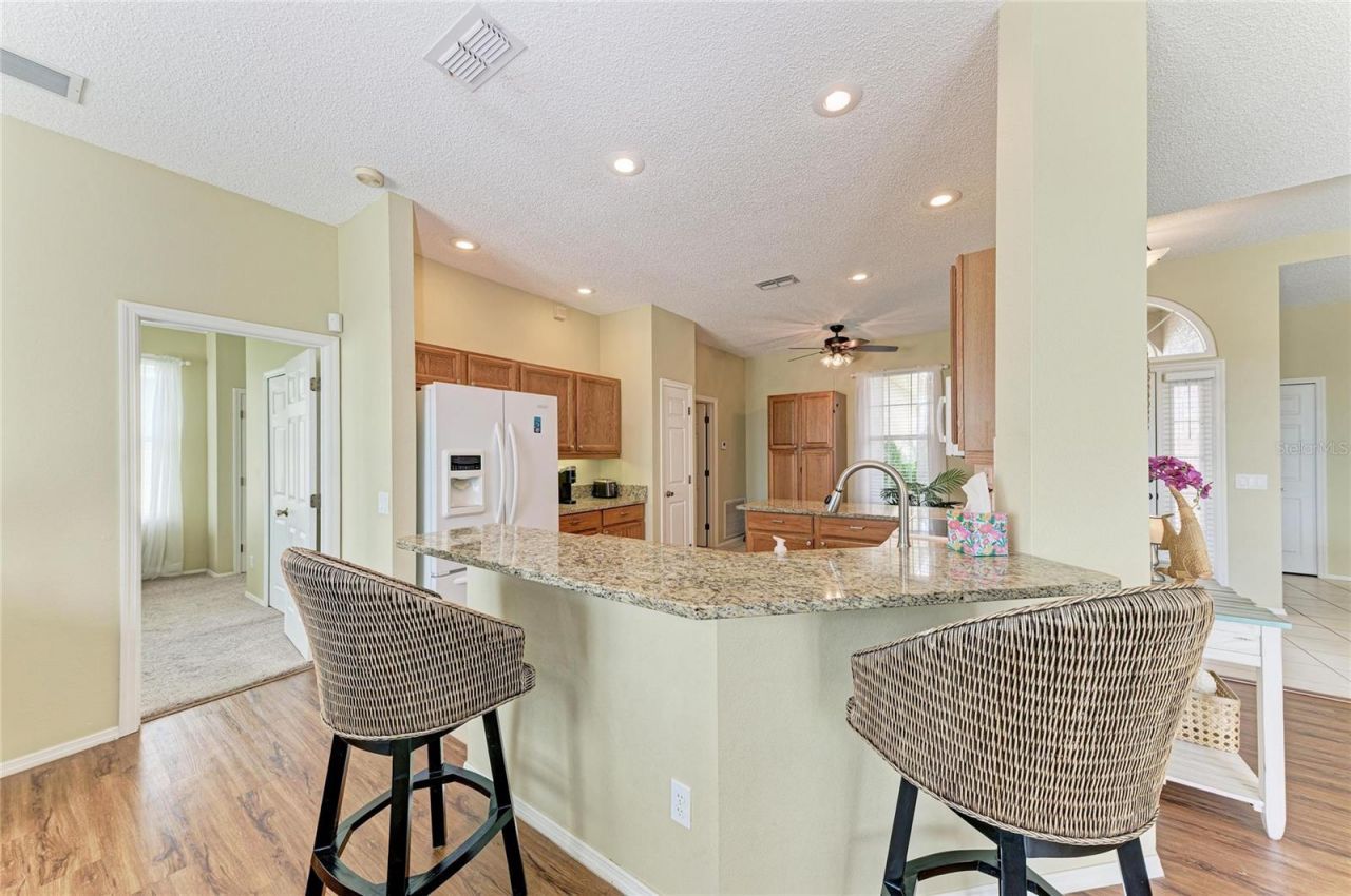 5210 52nd Avenue W, Bradenton, FL 34210 Photo