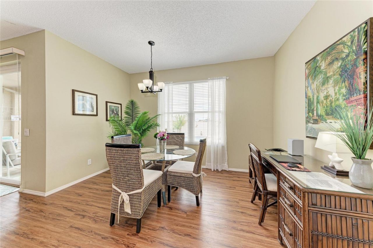 5210 52nd Avenue W, Bradenton, FL 34210 Photo