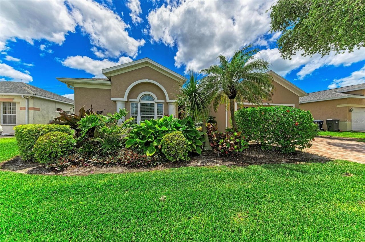 5210 52nd Avenue W, Bradenton, FL 34210 Photo