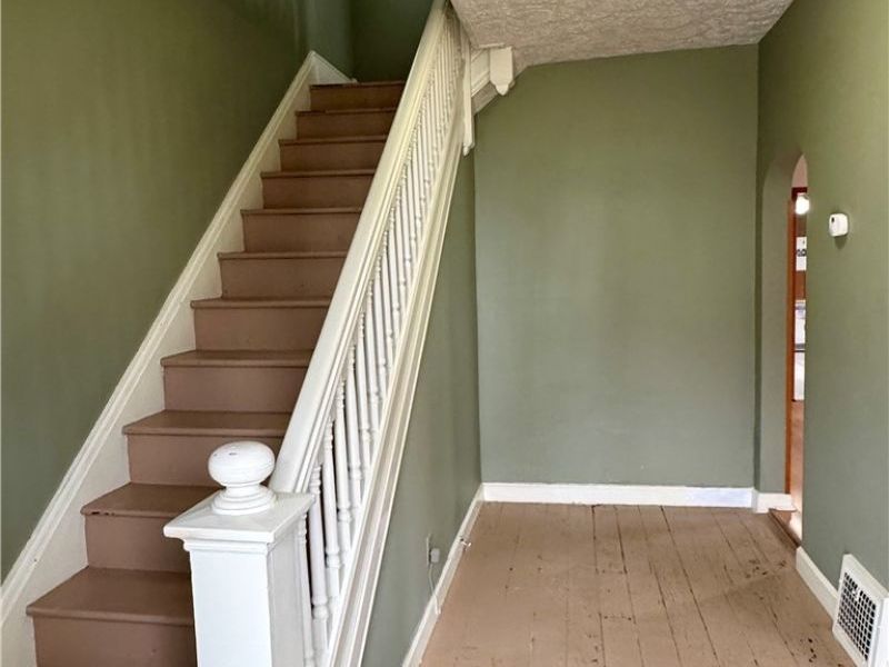 1011 Adams Street, Coshocton, OH 43812 Photo 5