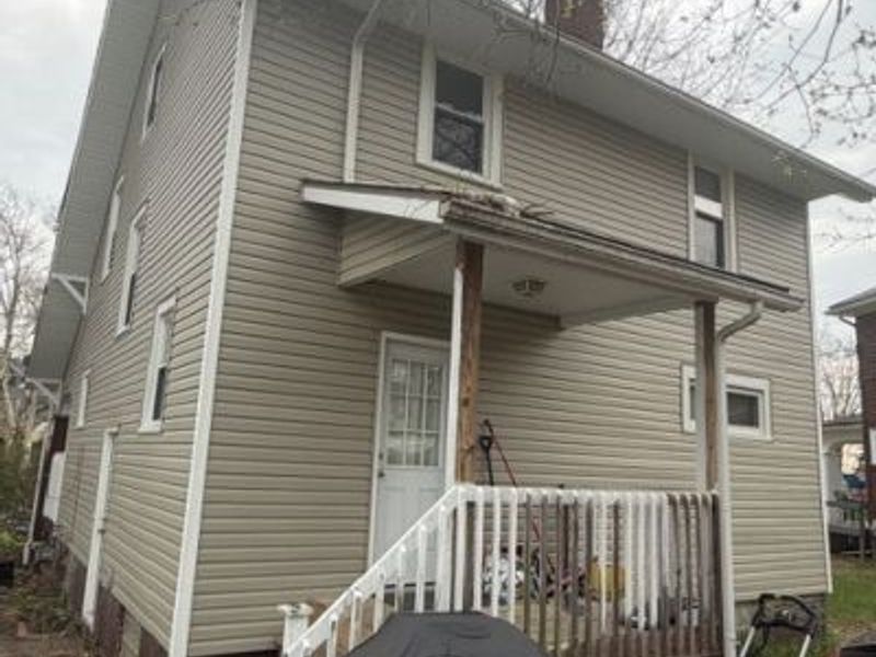 3534 Fairmount Boulevard NE, Canton, OH 44705 Photo 5